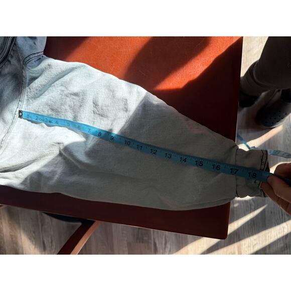 BDG Urban Outfitters Vintage Inspired Crop Bomber Baggy Jean Jacket - Picture 12 of 13